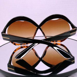 Large Frame Oversized Sunglasses - Black Leopard